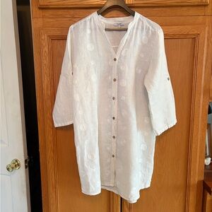 Rosemarie White linen Button-Up Tunic/cover up/dress w/ Textured Dots size L